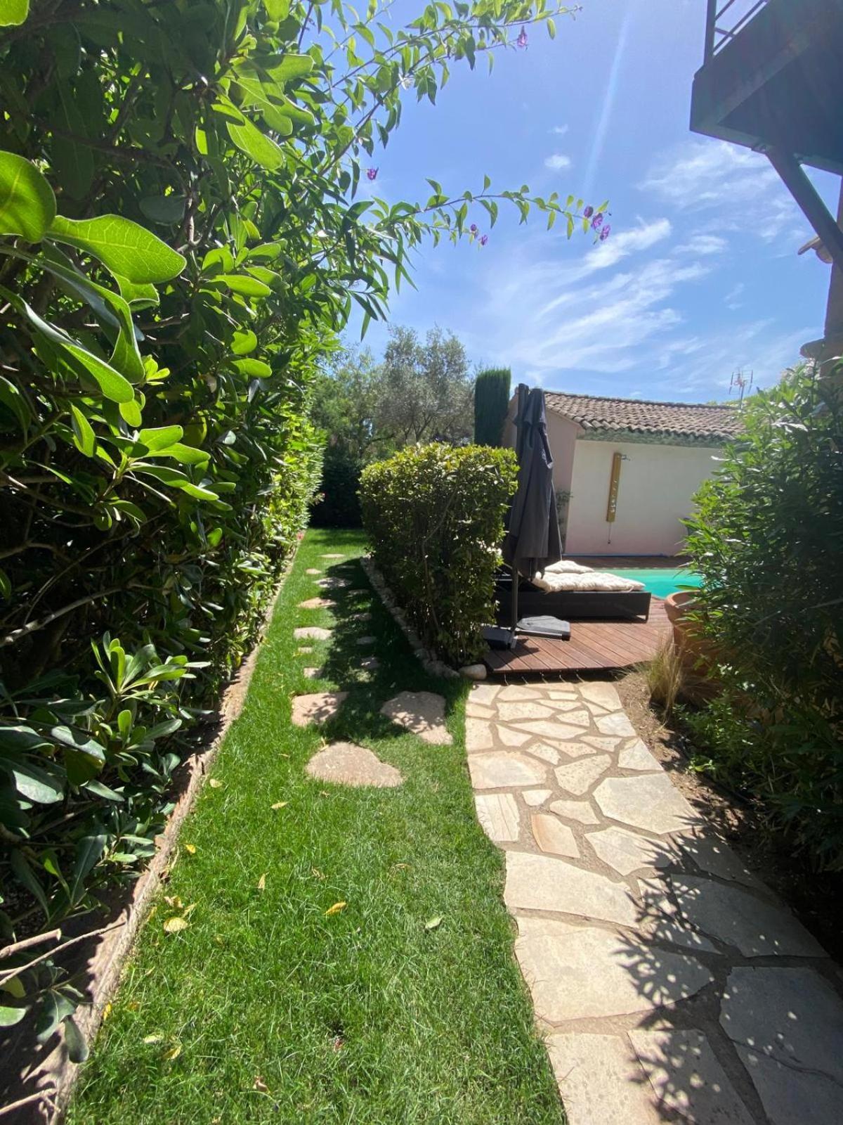 Hebe La Villa Cogolin Buitenkant foto